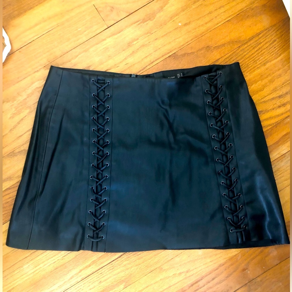 ZARA | Trafaluc Collection 2010’s Mini Skirt